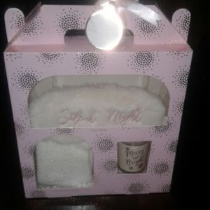 💗3/$20💗 Relaxation Gift Set